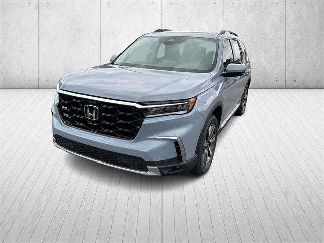 new 2025 Honda Pilot car, priced at $49,350