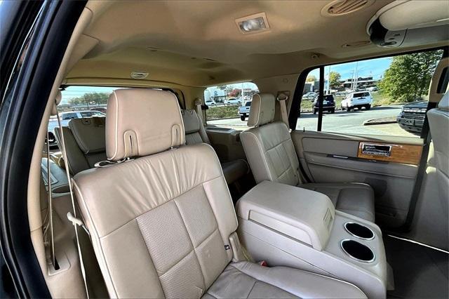 used 2007 Lincoln Navigator car, priced at $10,888