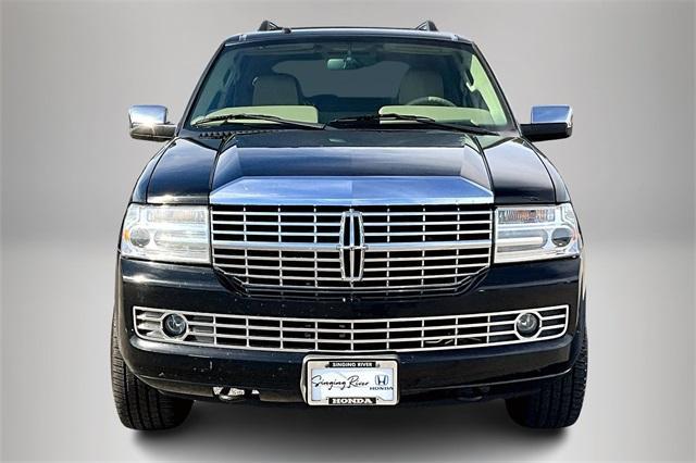 used 2007 Lincoln Navigator car, priced at $10,888