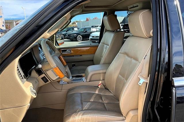 used 2007 Lincoln Navigator car, priced at $10,888