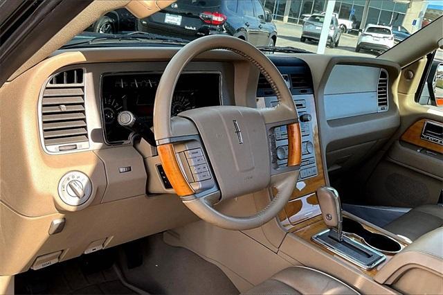 used 2007 Lincoln Navigator car, priced at $10,888