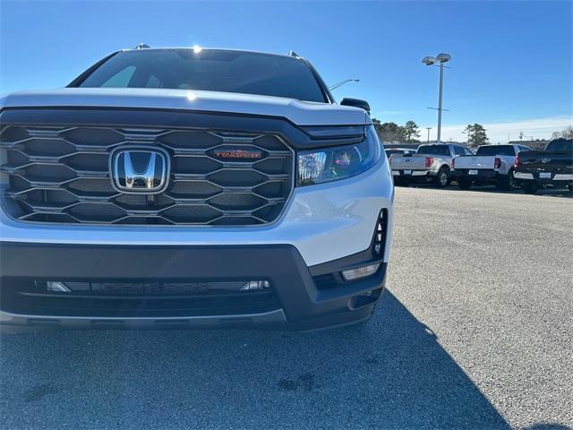 new 2025 Honda Passport car, priced at $46,905