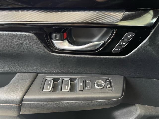 used 2023 Honda CR-V Hybrid car, priced at $33,254