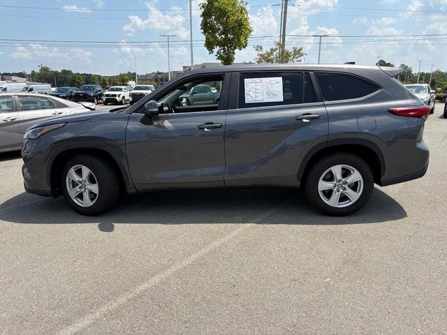 used 2023 Toyota Highlander car, priced at $33,478
