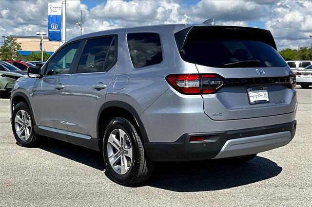 new 2025 Honda Pilot car, priced at $47,095