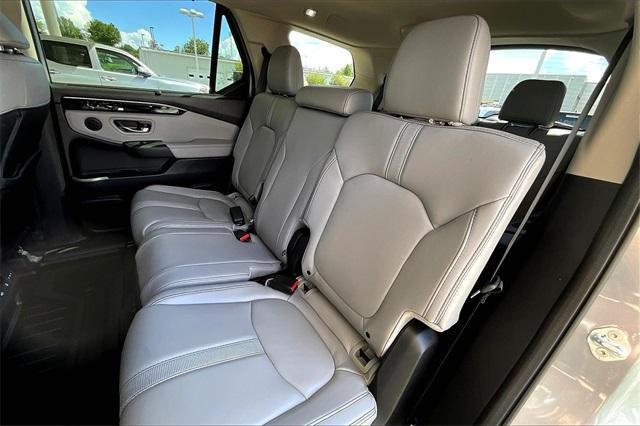 new 2025 Honda Pilot car, priced at $47,095