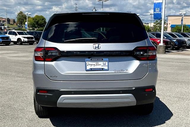 new 2025 Honda Pilot car, priced at $47,095