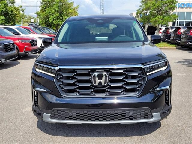 new 2025 Honda Pilot car, priced at $48,425