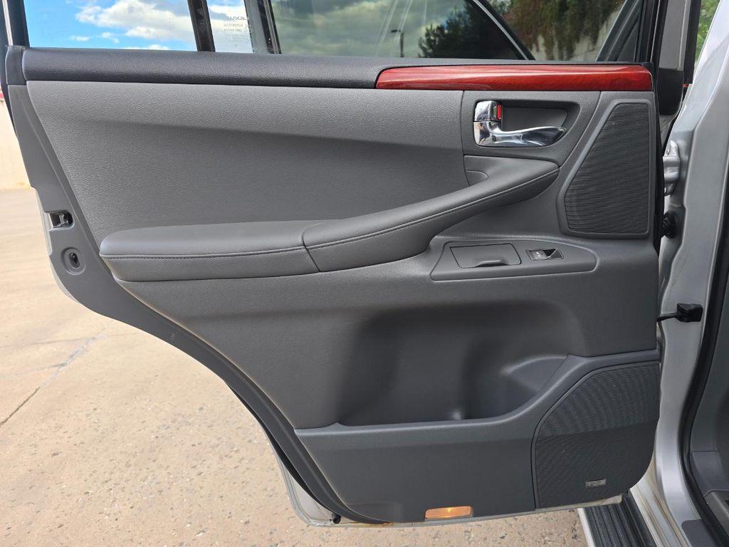 used 2009 Lexus LX 570 car, priced at $23,995