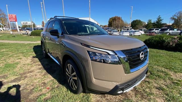 new 2024 Nissan Pathfinder car, priced at $48,714