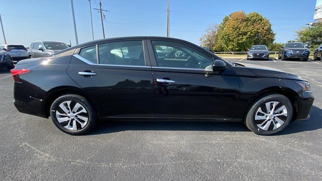 new 2025 Nissan Altima car, priced at $25,704