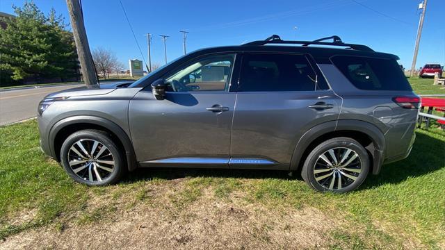 new 2024 Nissan Pathfinder car, priced at $46,455