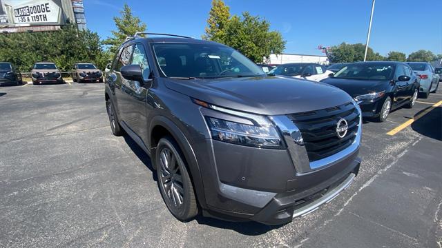 new 2024 Nissan Pathfinder car, priced at $43,614