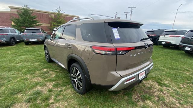 new 2024 Nissan Pathfinder car, priced at $48,722