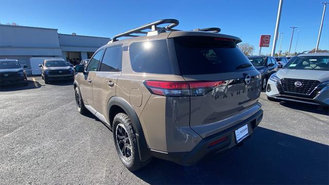 new 2024 Nissan Pathfinder car, priced at $40,934