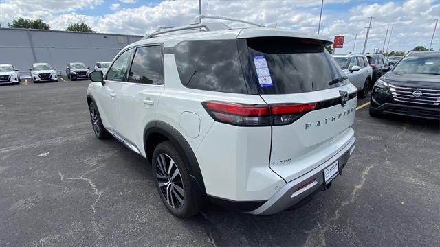 new 2024 Nissan Pathfinder car, priced at $48,304