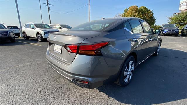 new 2025 Nissan Altima car, priced at $25,704