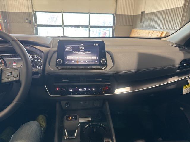 new 2025 Nissan Rogue car, priced at $34,086