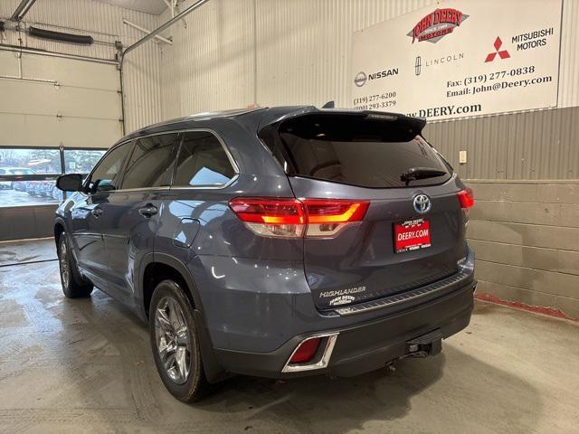 used 2018 Toyota Highlander Hybrid car, priced at $25,900