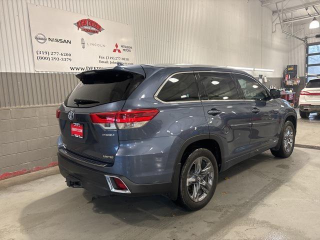 used 2018 Toyota Highlander Hybrid car, priced at $25,900