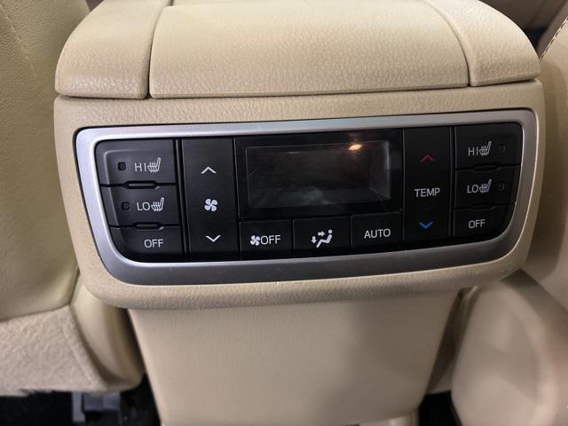 used 2018 Toyota Highlander Hybrid car, priced at $25,900