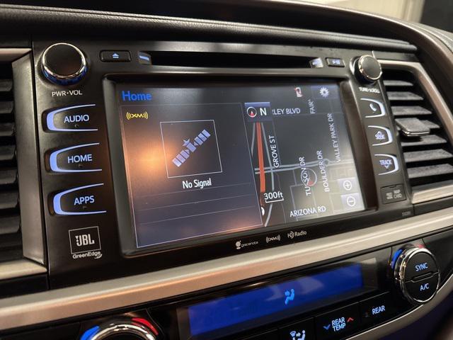 used 2019 Toyota Highlander car, priced at $28,489