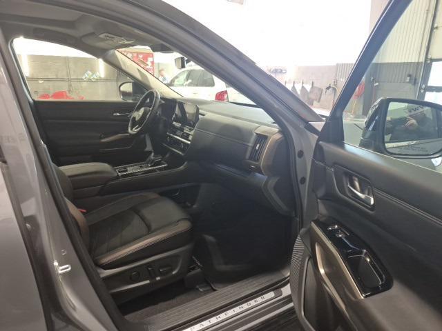 used 2024 Nissan Pathfinder car, priced at $45,995