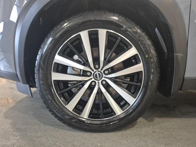 used 2024 Nissan Pathfinder car, priced at $45,995