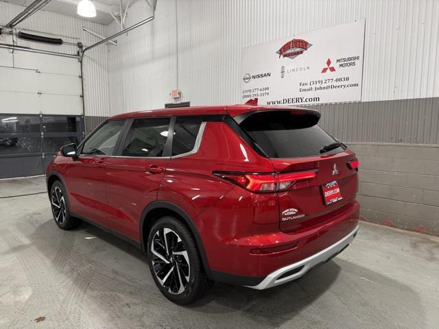 new 2024 Mitsubishi Outlander car, priced at $32,678