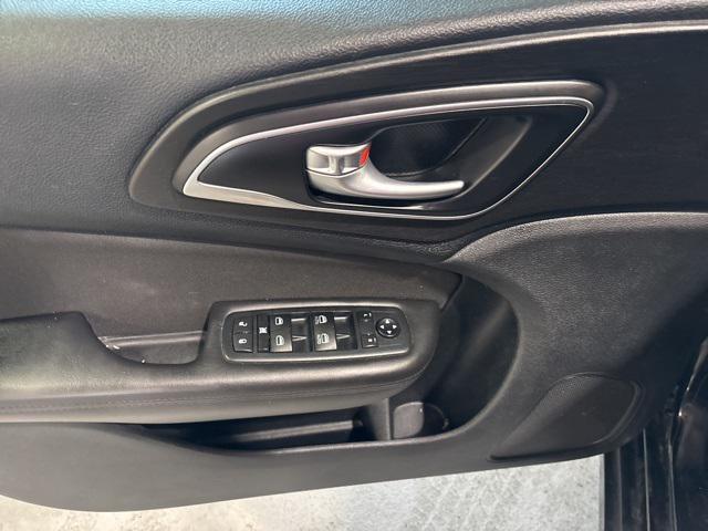 used 2015 Chrysler 200 car, priced at $4,999