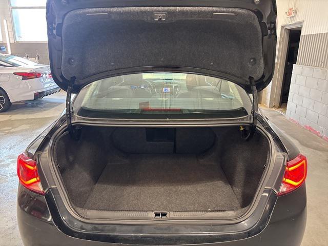 used 2015 Chrysler 200 car, priced at $4,999
