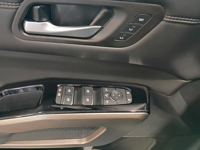 new 2025 Nissan Pathfinder car, priced at $51,809