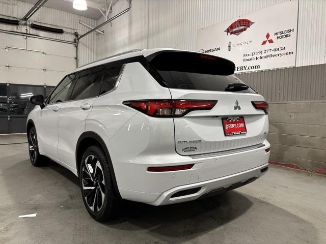 new 2024 Mitsubishi Outlander car, priced at $37,704