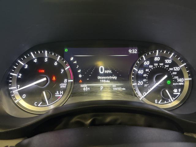 used 2021 Toyota Highlander car, priced at $28,900