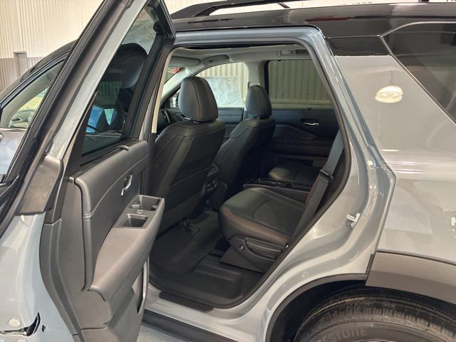 new 2025 Nissan Pathfinder car, priced at $52,496