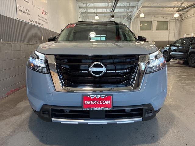 new 2025 Nissan Pathfinder car, priced at $52,496