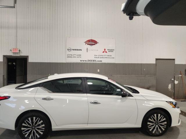 new 2025 Nissan Altima car, priced at $27,565