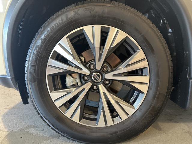 used 2021 Nissan Rogue car, priced at $22,399