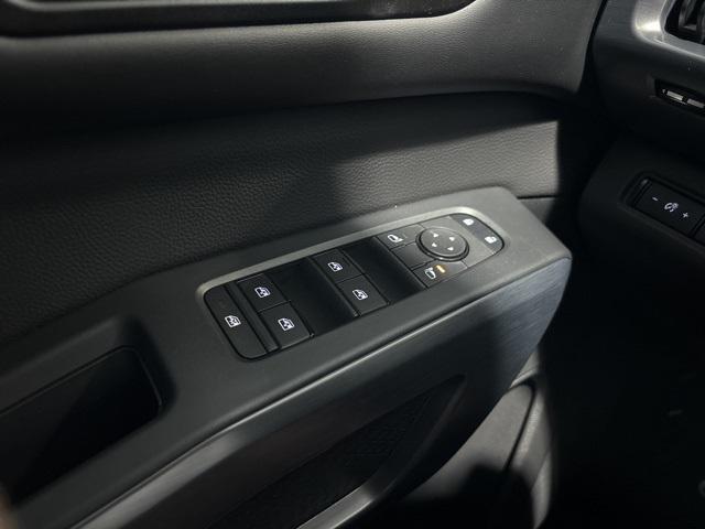 new 2025 Nissan Pathfinder car, priced at $44,477
