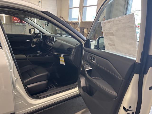 new 2025 Nissan Rogue car, priced at $34,567