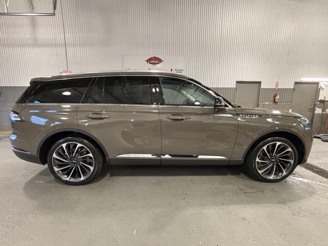 new 2025 Lincoln Aviator car, priced at $81,850