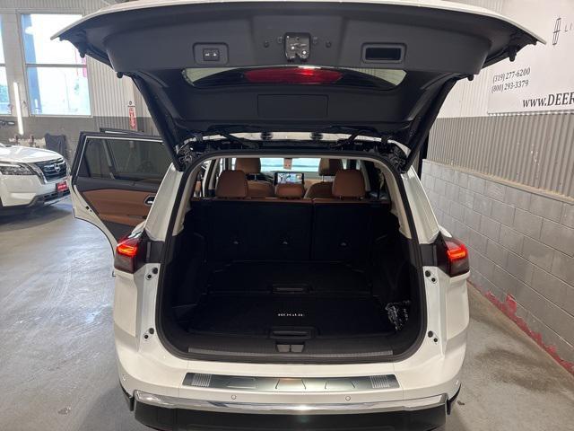 new 2025 Nissan Rogue car, priced at $45,527