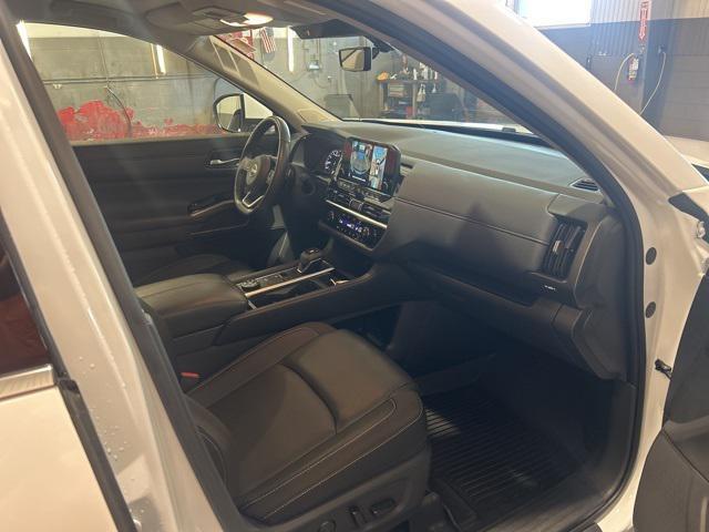 used 2025 Nissan Pathfinder car, priced at $43,595