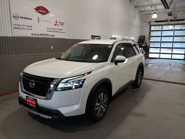 new 2024 Nissan Pathfinder car, priced at $43,780