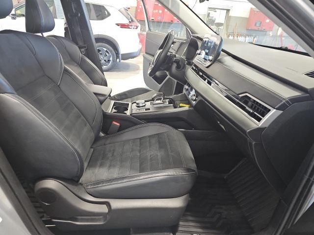 used 2022 Mitsubishi Outlander car, priced at $21,995