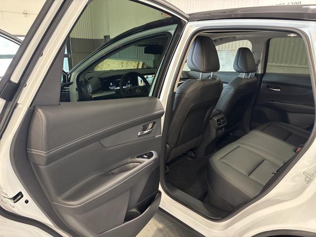 new 2025 Nissan Murano car, priced at $47,542