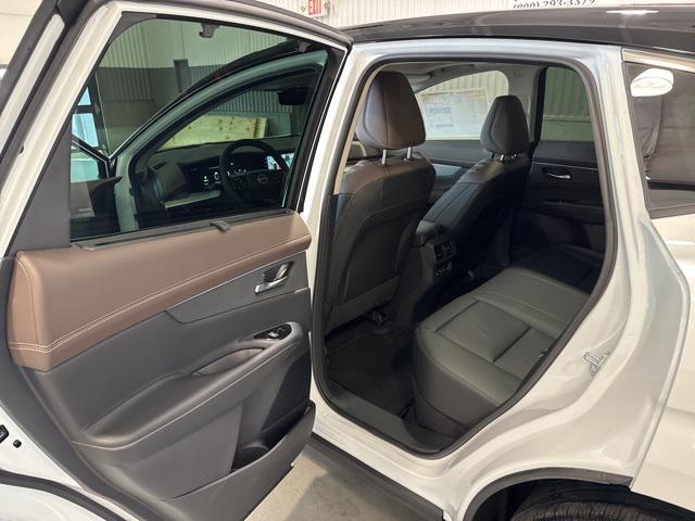 new 2025 Nissan Murano car, priced at $51,233