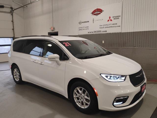 used 2021 Chrysler Pacifica car, priced at $21,996