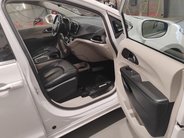 used 2021 Chrysler Pacifica car, priced at $21,996
