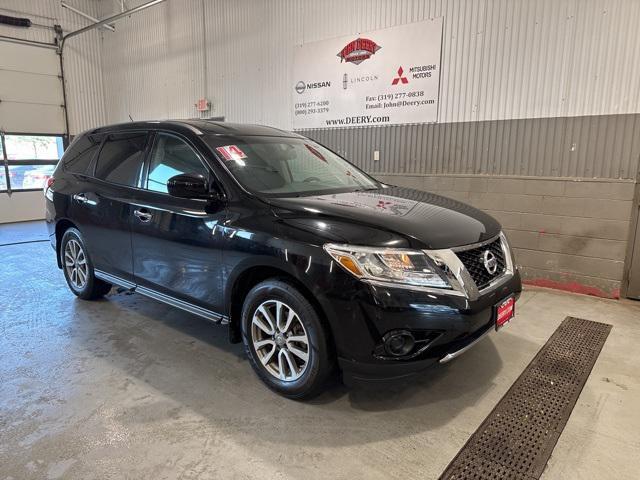 used 2014 Nissan Pathfinder car, priced at $5,995